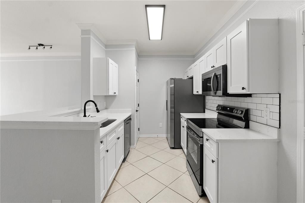 На продажу: $224,900 (1 спален, 1 ванн, 890 Квадратных фут)