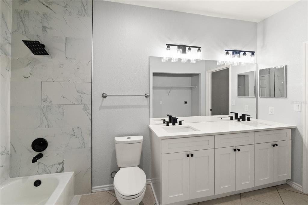 На продажу: $224,900 (1 спален, 1 ванн, 890 Квадратных фут)