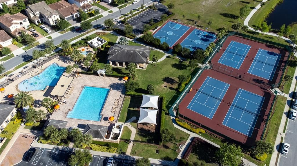 出租: $5,900 (5 贝兹, 4 浴室, 3232 平方英尺)