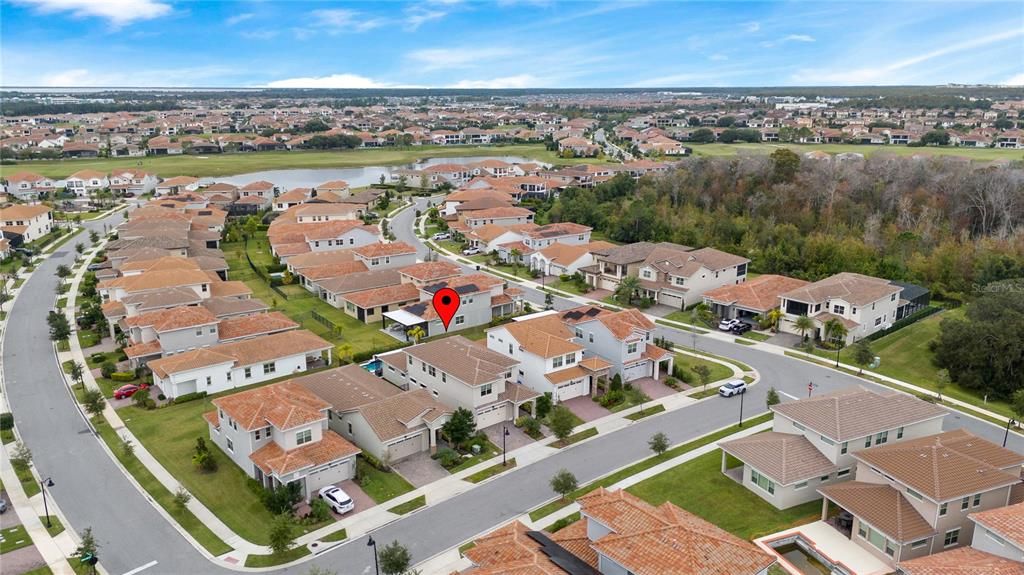 出租: $5,900 (5 贝兹, 4 浴室, 3232 平方英尺)