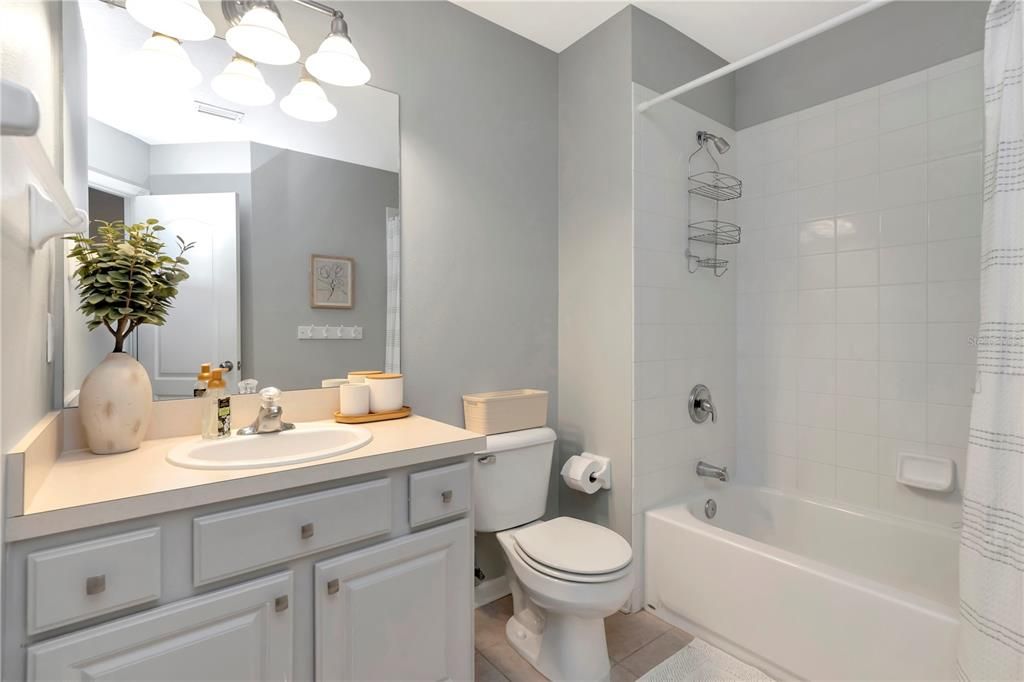 En Venta: $274,900 (3 camas, 2 baños, 1644 Pies cuadrados)