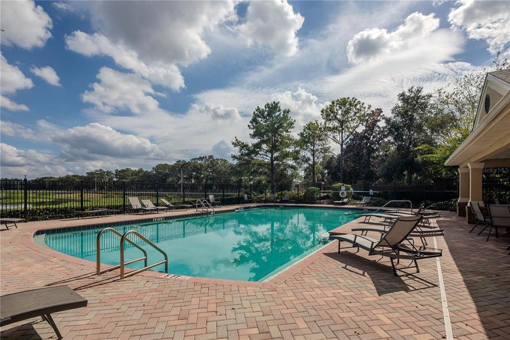 En Venta: $274,900 (3 camas, 2 baños, 1644 Pies cuadrados)