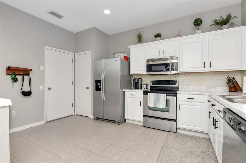 En Venta: $274,900 (3 camas, 2 baños, 1644 Pies cuadrados)