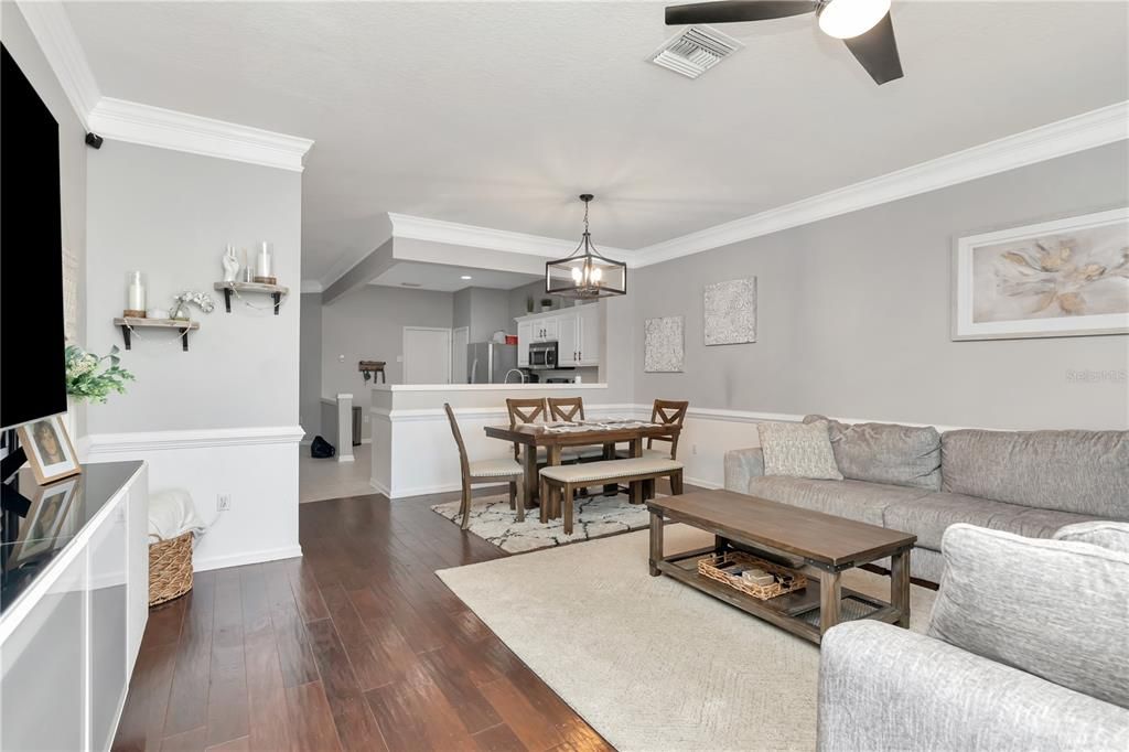 En Venta: $274,900 (3 camas, 2 baños, 1644 Pies cuadrados)