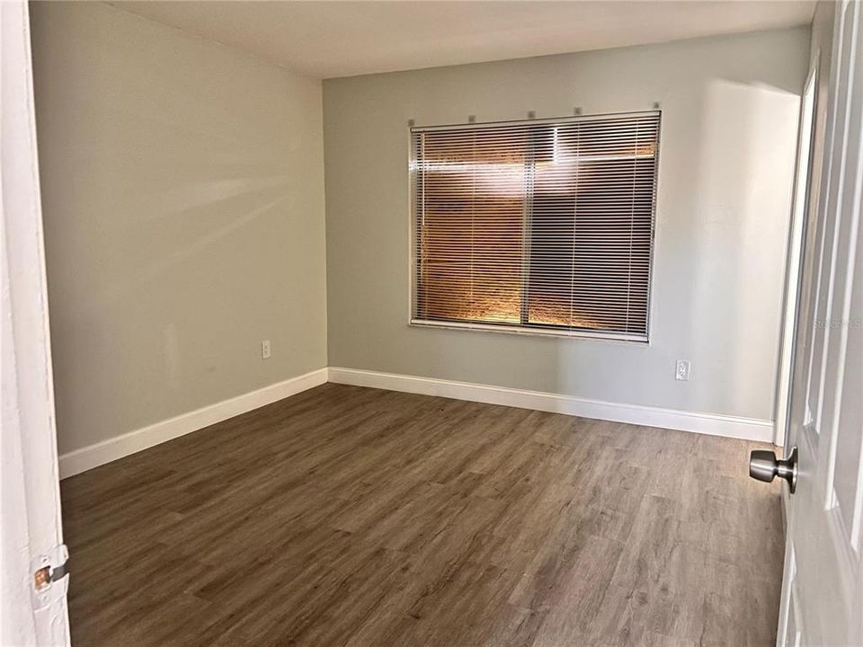 For Sale: $240,000 (3 beds, 2 baths, 1176 Square Feet)