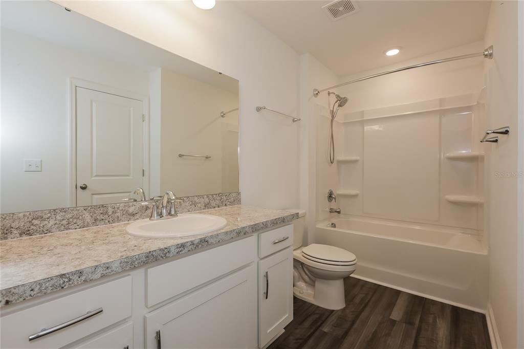 En Venta: $229,900 (3 camas, 2 baños, 1386 Pies cuadrados)