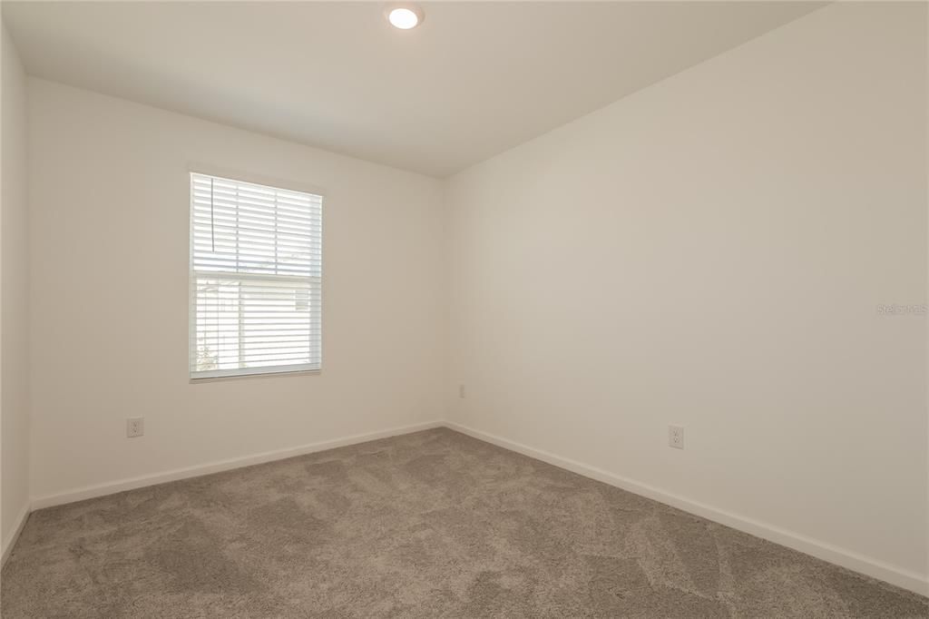 En Venta: $229,900 (3 camas, 2 baños, 1386 Pies cuadrados)