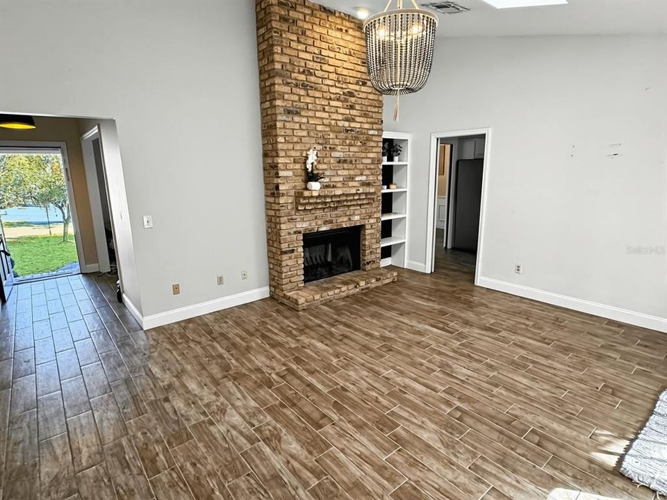 待售: $572,000 (3 贝兹, 3 浴室, 2463 平方英尺)