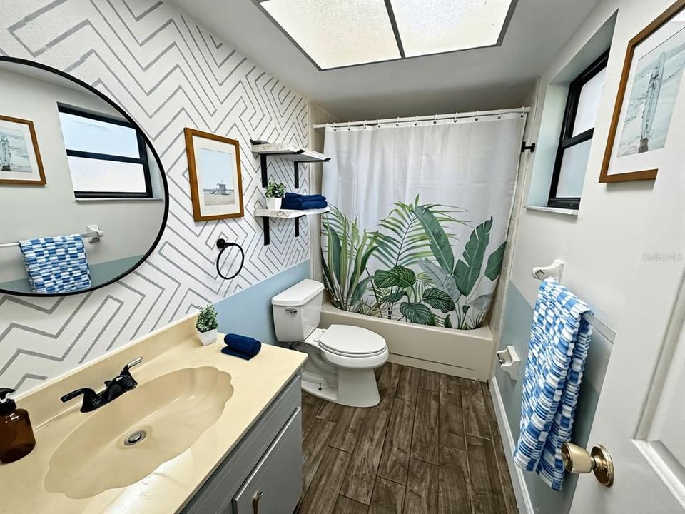 待售: $572,000 (3 贝兹, 3 浴室, 2463 平方英尺)