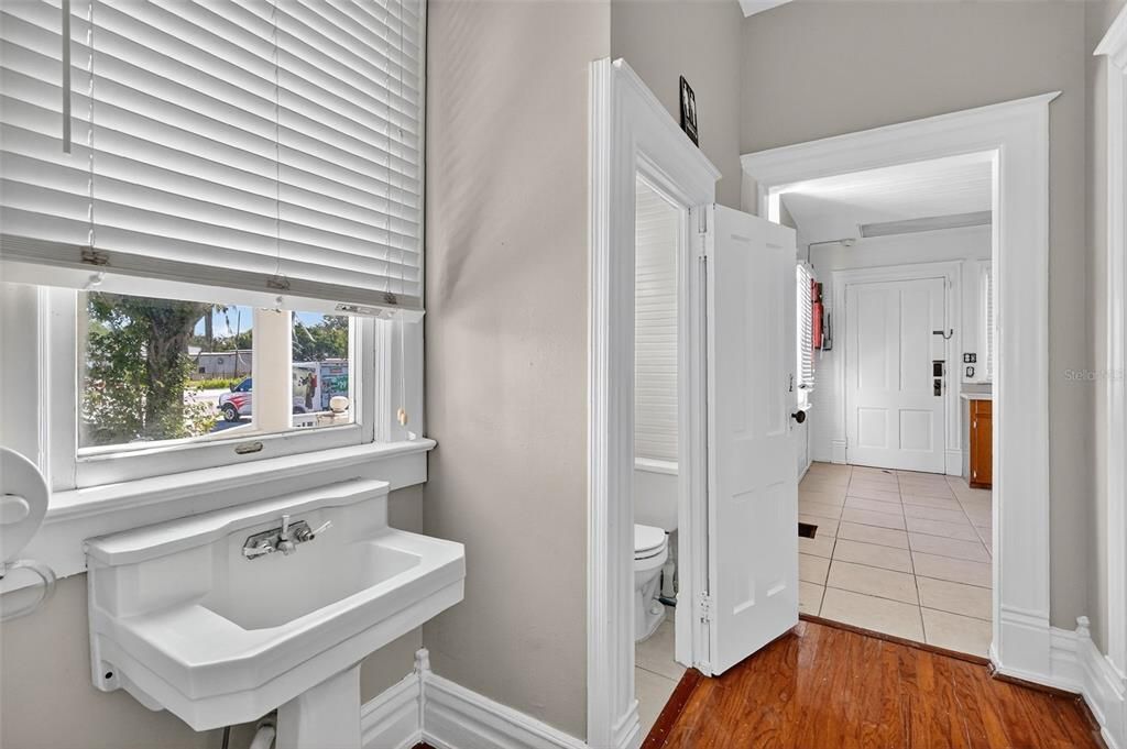 For Sale: $690,000 (0 beds, 0 baths, 2872 Square Feet)