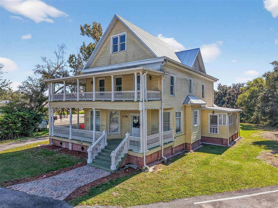 For Sale: $690,000 (0 beds, 0 baths, 2872 Square Feet)