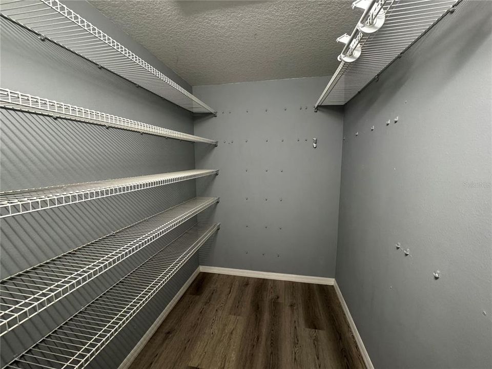 For Rent: $2,500 (3 beds, 2 baths, 1716 Square Feet)