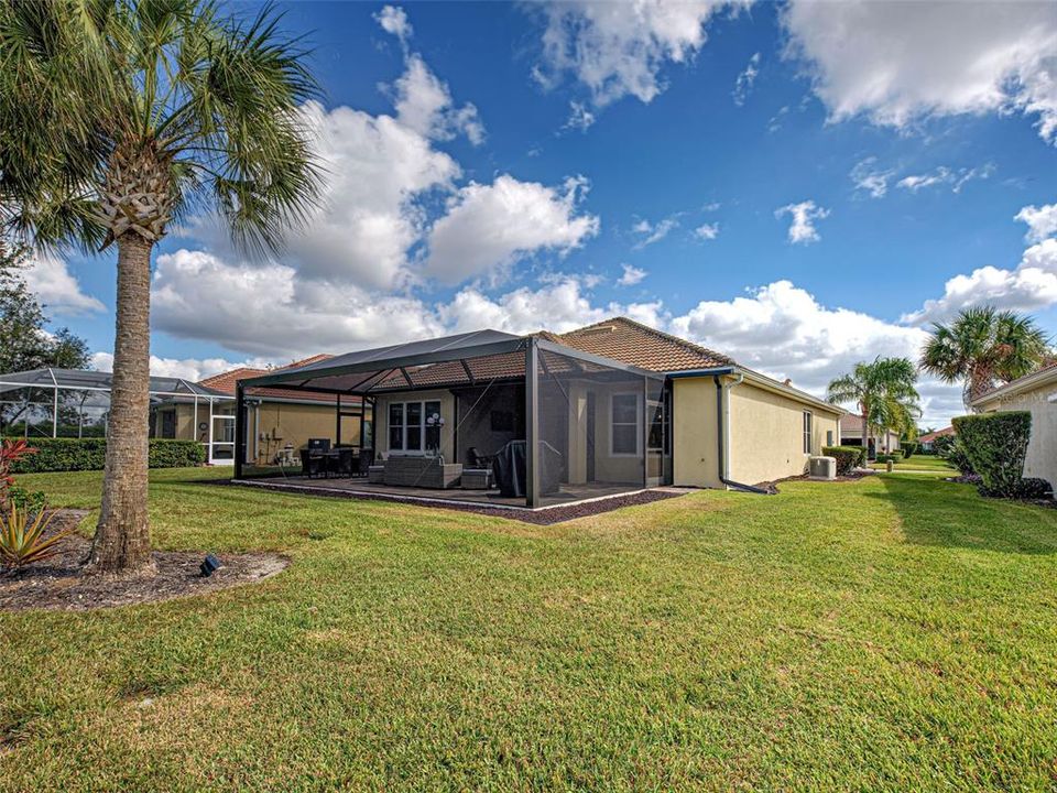 For Sale: $575,000 (3 beds, 2 baths, 1911 Square Feet)