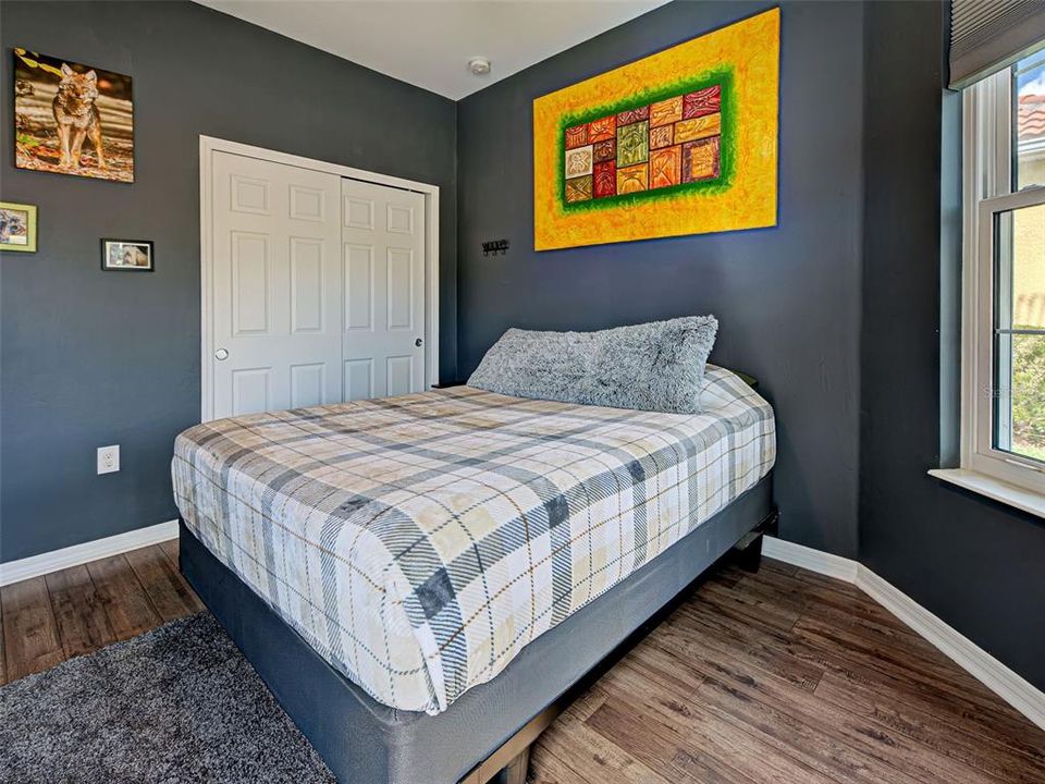 For Sale: $575,000 (3 beds, 2 baths, 1911 Square Feet)