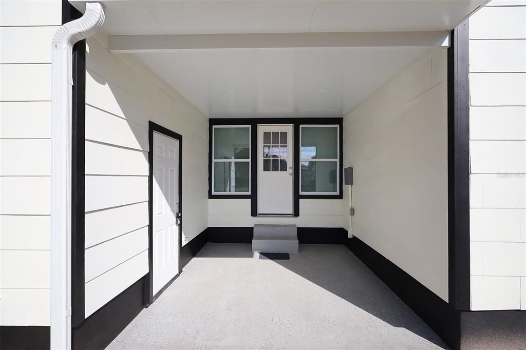 待售: $334,900 (2 贝兹, 1 浴室, 880 平方英尺)