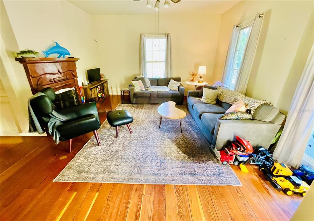 For Sale: $495,000 (3 beds, 3 baths, 3099 Square Feet)