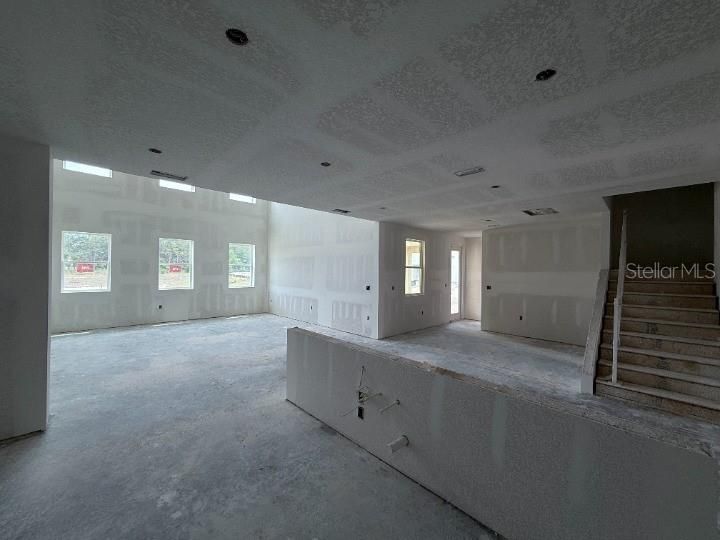 For Sale: $599,990 (5 beds, 4 baths, 3545 Square Feet)