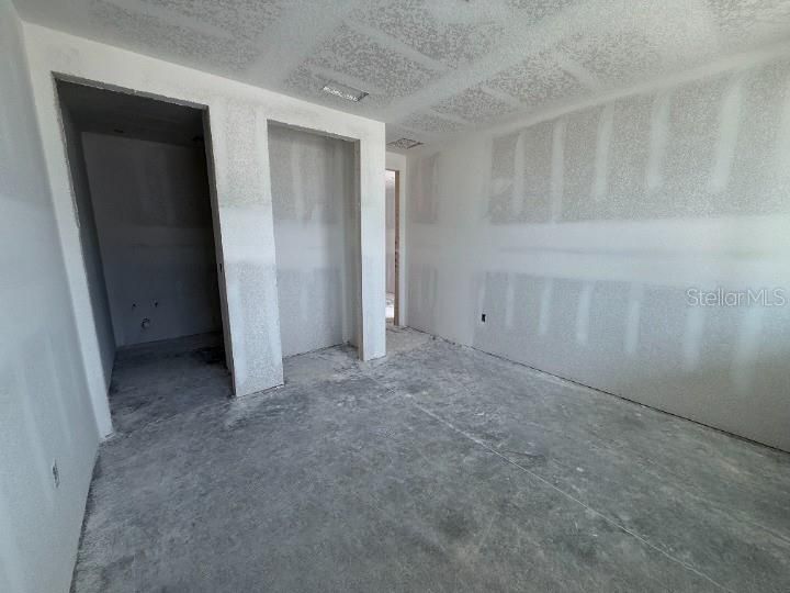 For Sale: $599,990 (5 beds, 4 baths, 3545 Square Feet)