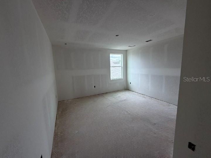 For Sale: $599,990 (5 beds, 4 baths, 3545 Square Feet)