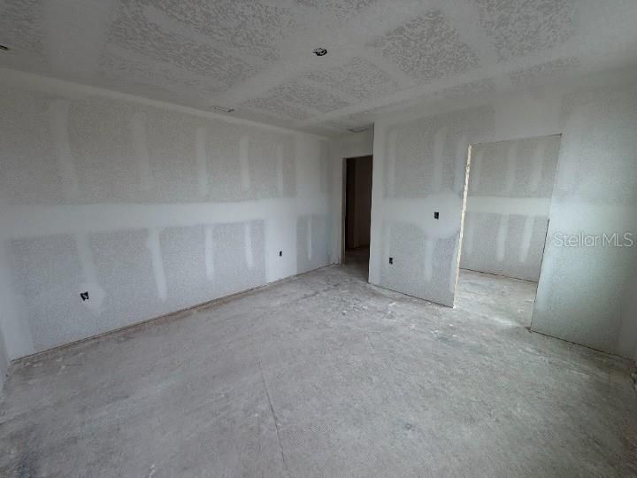 For Sale: $599,990 (5 beds, 4 baths, 3545 Square Feet)