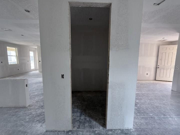 For Sale: $599,990 (5 beds, 4 baths, 3545 Square Feet)