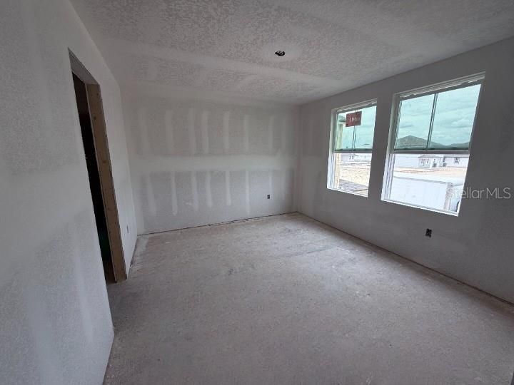 For Sale: $599,990 (5 beds, 4 baths, 3545 Square Feet)