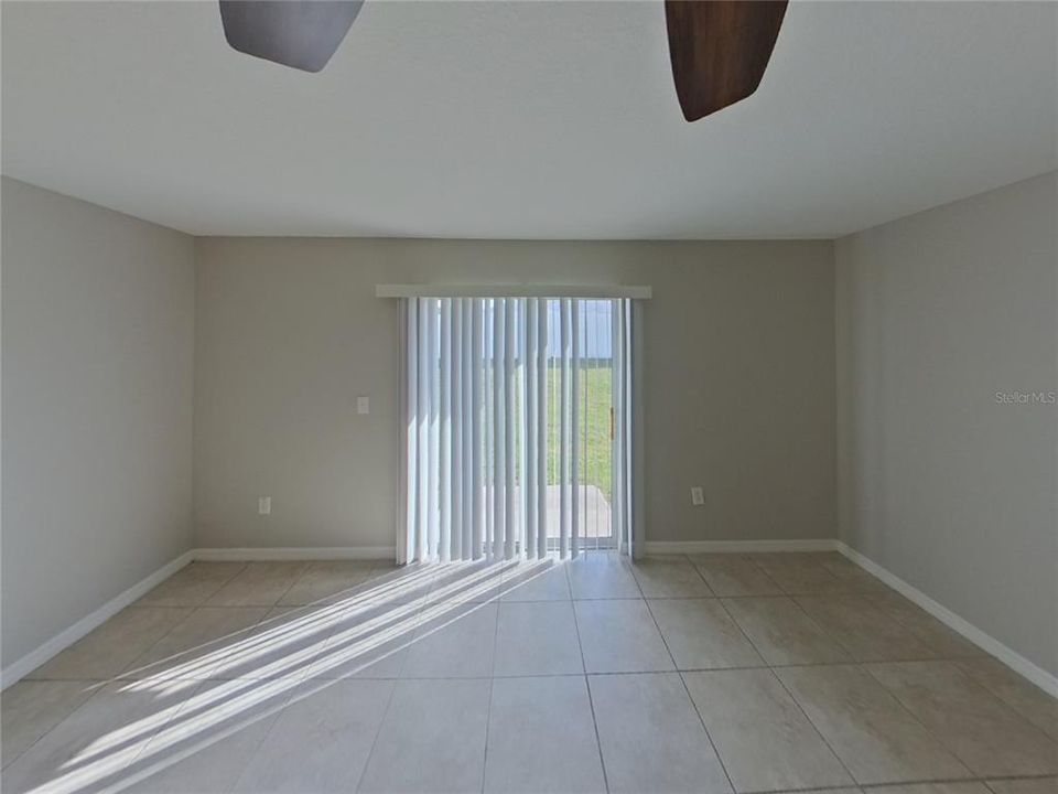 Active With Contract: $1,939 (4 beds, 2 baths, 1810 Square Feet)