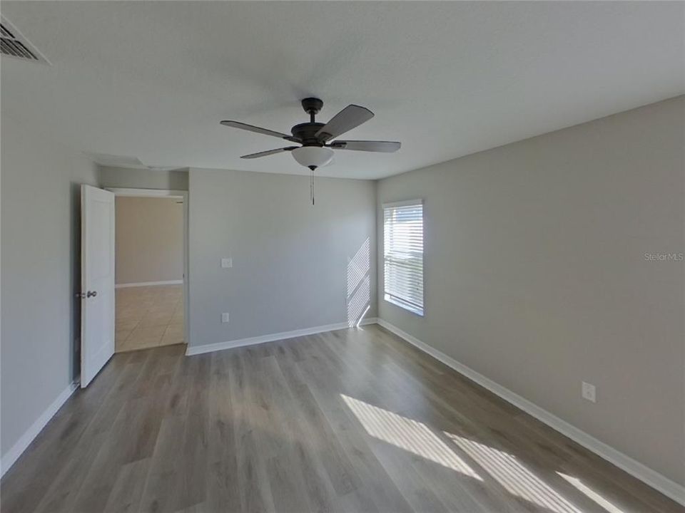 Active With Contract: $1,939 (4 beds, 2 baths, 1810 Square Feet)