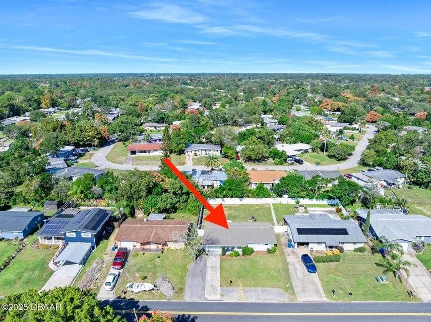 待售: $239,900 (2 贝兹, 1 浴室, 988 平方英尺)