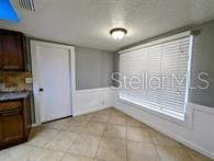 出租: $2,500 (4 贝兹, 3 浴室, 1948 平方英尺)