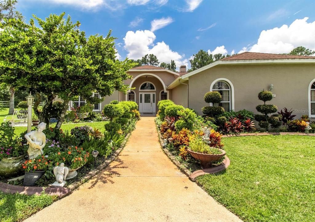 На продажу: $729,900 (4 спален, 2 ванн, 3442 Квадратных фут)