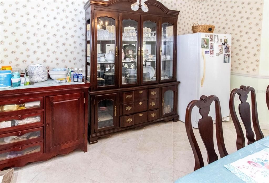 На продажу: $729,900 (4 спален, 2 ванн, 3442 Квадратных фут)