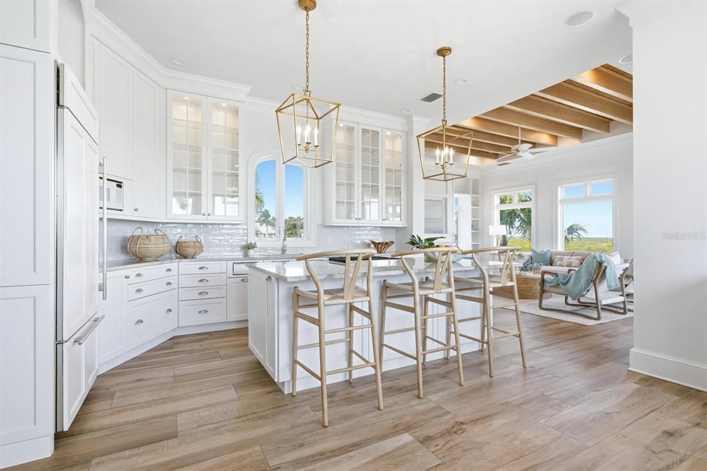 На продажу: $9,700,000 (4 спален, 5 ванн, 5245 Квадратных фут)