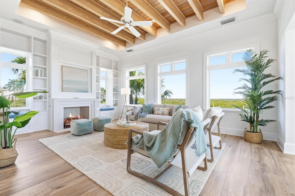 На продажу: $9,700,000 (4 спален, 5 ванн, 5245 Квадратных фут)