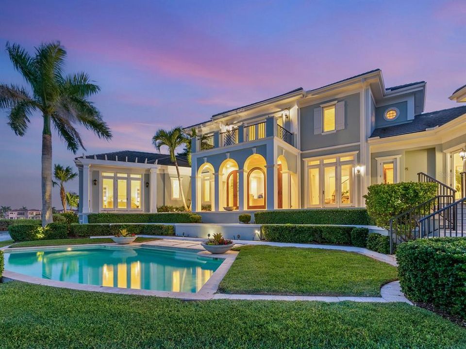 На продажу: $9,700,000 (4 спален, 5 ванн, 5245 Квадратных фут)
