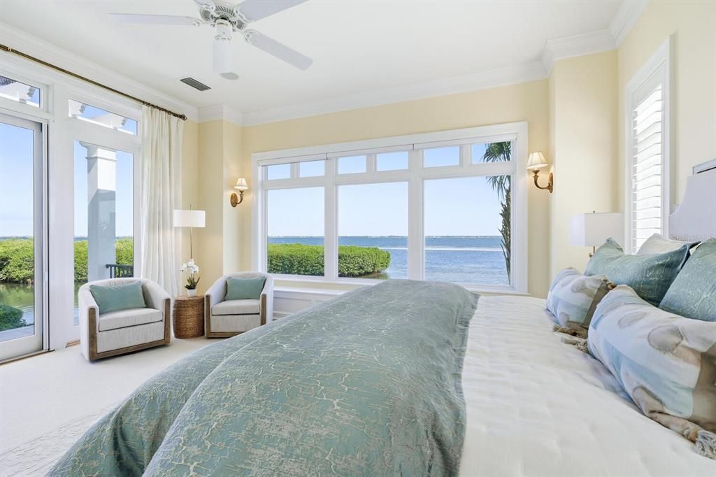 На продажу: $9,700,000 (4 спален, 5 ванн, 5245 Квадратных фут)