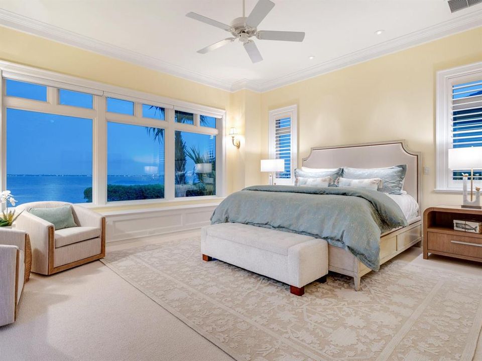 На продажу: $9,700,000 (4 спален, 5 ванн, 5245 Квадратных фут)