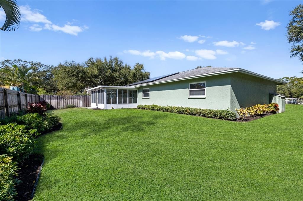 Active With Contract: $439,000 (3 beds, 2 baths, 1656 Square Feet)