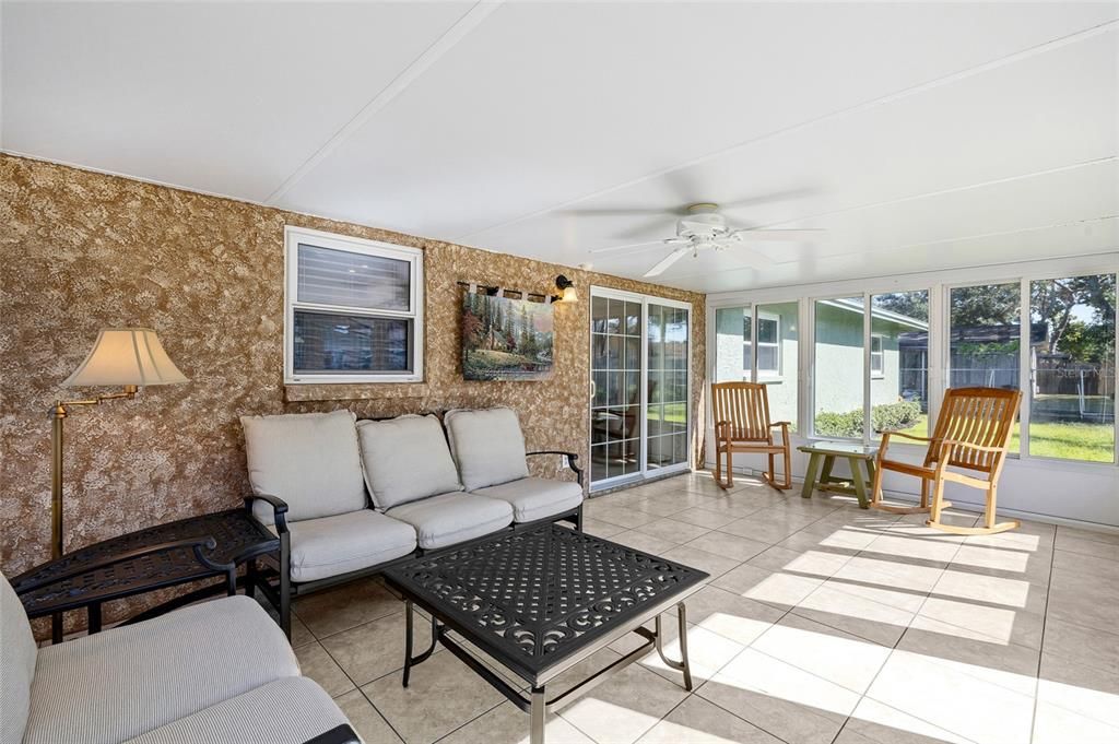 Active With Contract: $439,000 (3 beds, 2 baths, 1656 Square Feet)