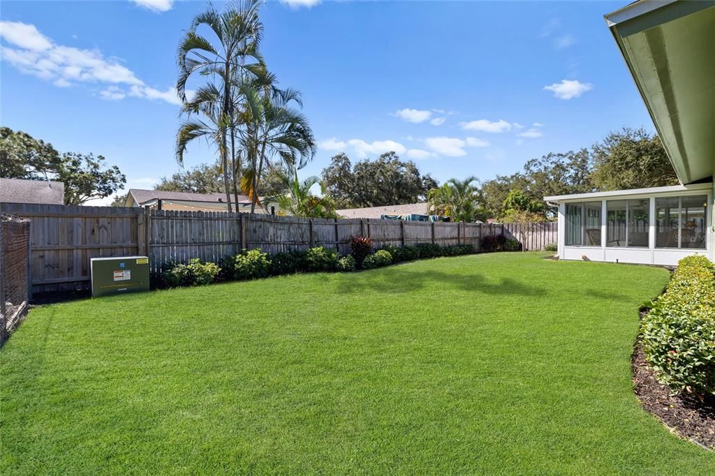 Active With Contract: $439,000 (3 beds, 2 baths, 1656 Square Feet)