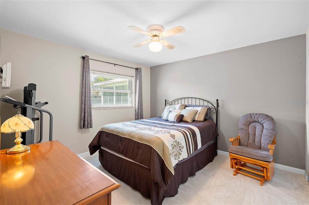 Active With Contract: $439,000 (3 beds, 2 baths, 1656 Square Feet)