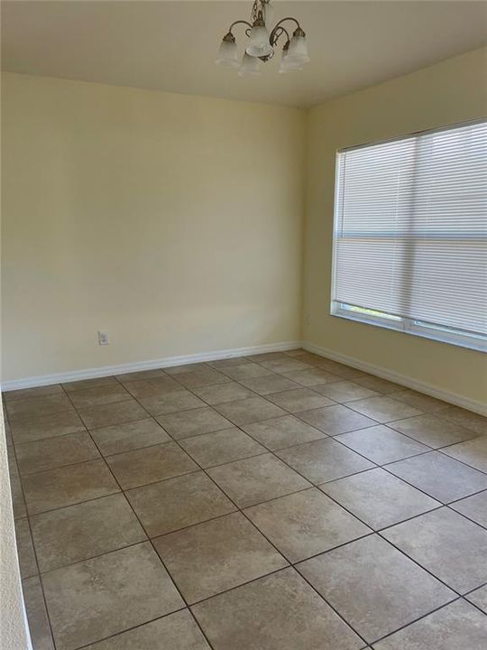 For Rent: $1,800 (3 beds, 2 baths, 1466 Square Feet)