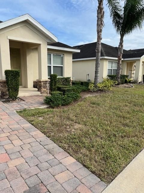 For Rent: $1,800 (3 beds, 2 baths, 1466 Square Feet)