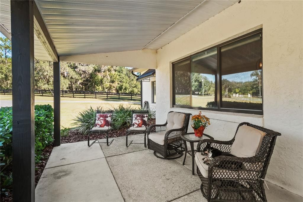 For Sale: $1,995,000 (2 beds, 2 baths, 2260 Square Feet)