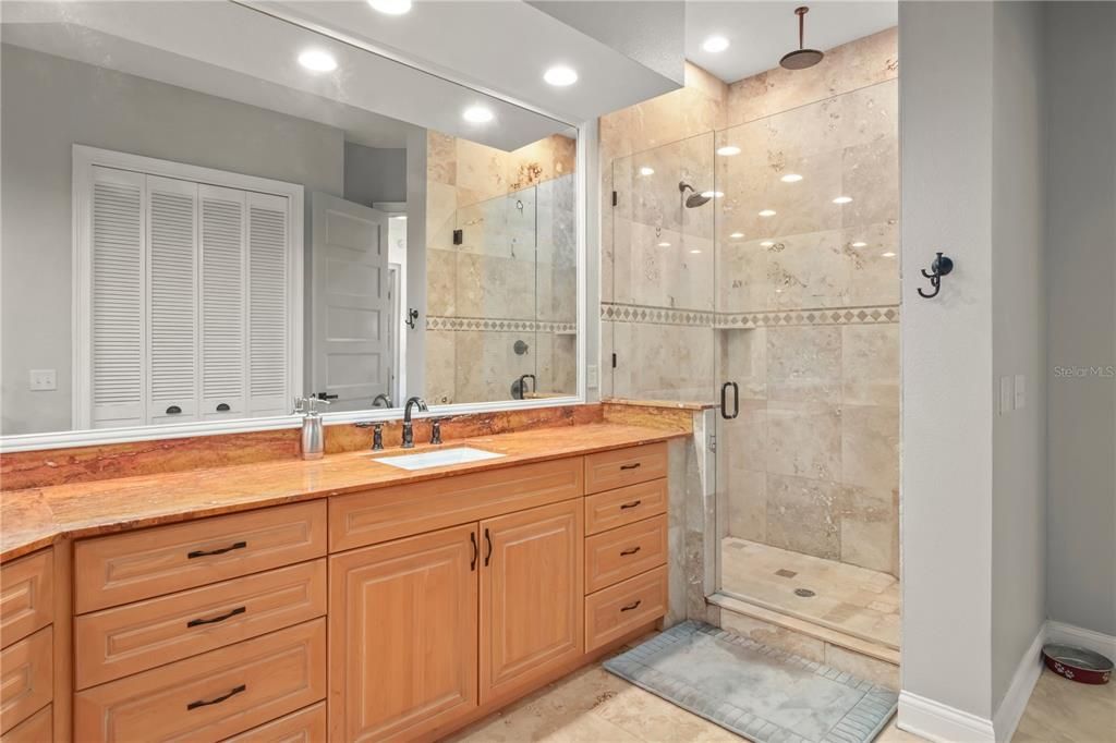 For Sale: $1,995,000 (2 beds, 2 baths, 2260 Square Feet)