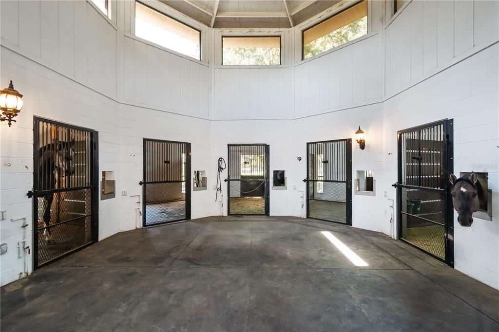 For Sale: $1,995,000 (2 beds, 2 baths, 2260 Square Feet)