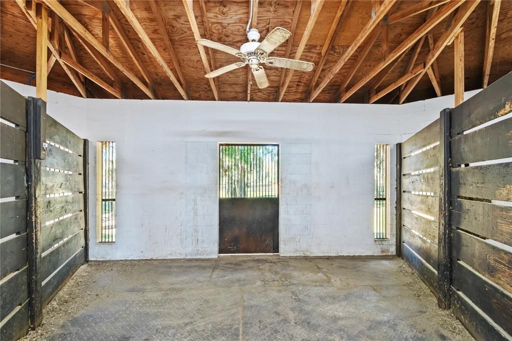 For Sale: $1,995,000 (2 beds, 2 baths, 2260 Square Feet)