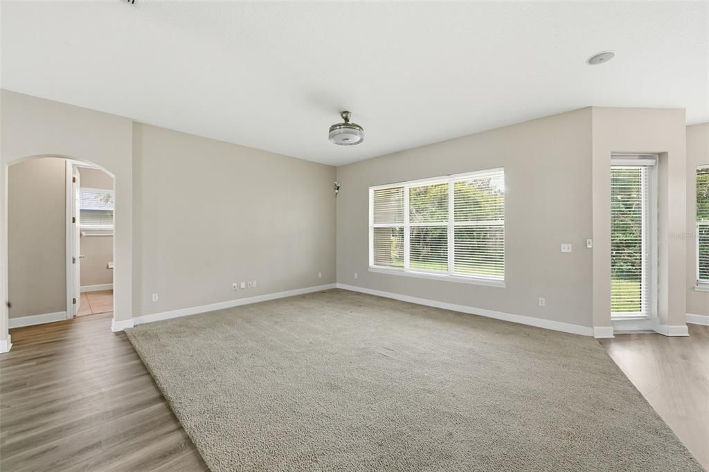 На продажу: $415,000 (3 спален, 2 ванн, 1971 Квадратных фут)