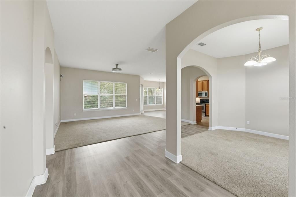 На продажу: $415,000 (3 спален, 2 ванн, 1971 Квадратных фут)