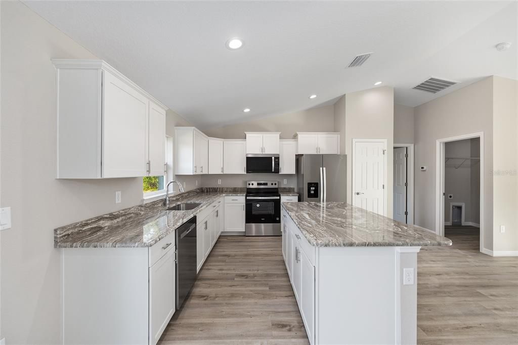 For Sale: $239,000 (3 beds, 2 baths, 1083 Square Feet)